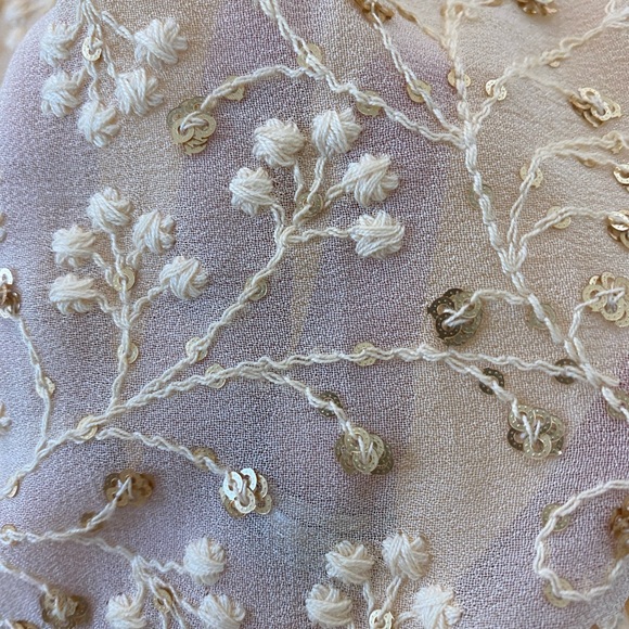 Indian outfit - Picture 12 of 13